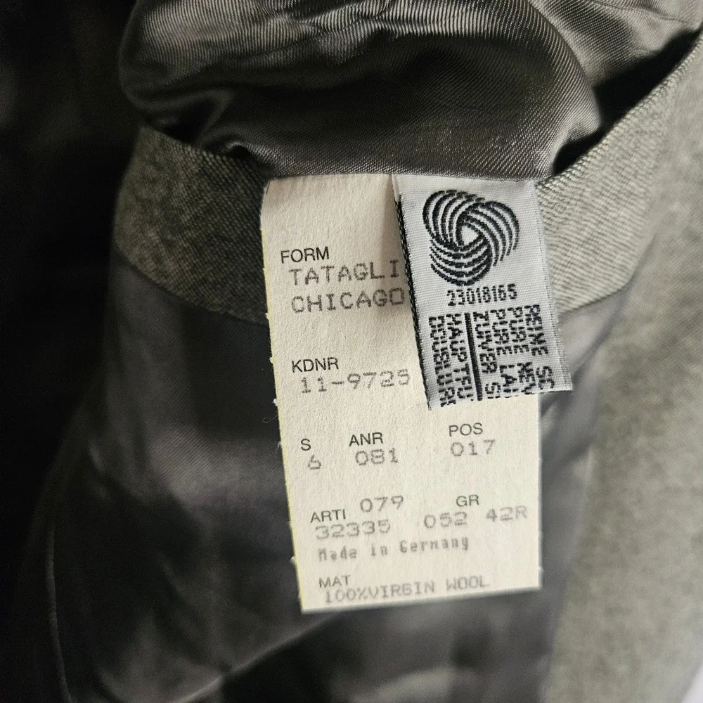 Hugo Boss Grey Virgin Wool Blazer 42R Made in Germany Tataglia Chicago SportCoat